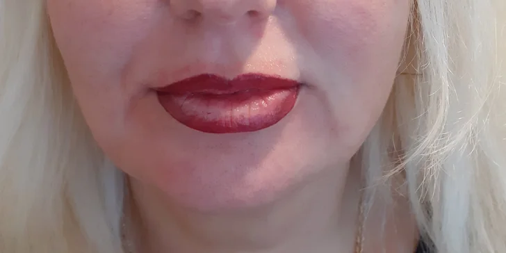 Krása, která vydrží: permanentní make-up obočí, očních linek nebo rtů