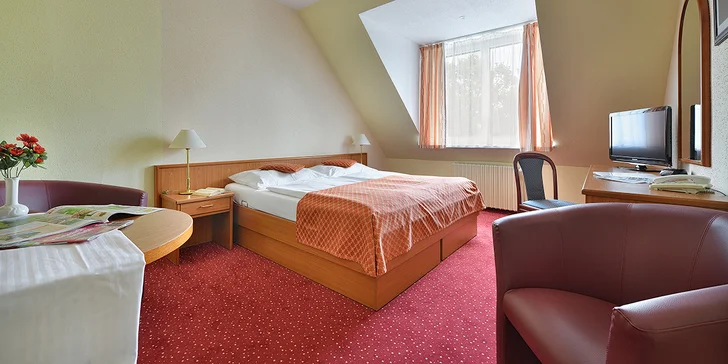 Relax ve Františkových Lázních: procedury, bazén, sauna i polopenze