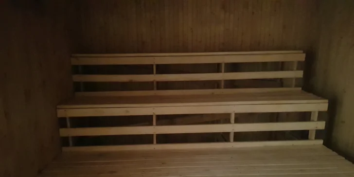 Relaxační balíček: hodina v sauně a hodina masáže dle výběru