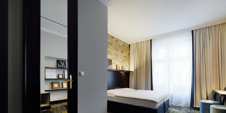 4* pobyt v historickém centru Prahy se snídaní i romantickým menu v restauraci u Karlova mostu