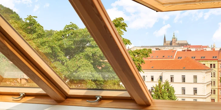 Až 7 nocí v krásném apartmánu v centru Prahy a plavba po Vltavě či večeře v krčmě