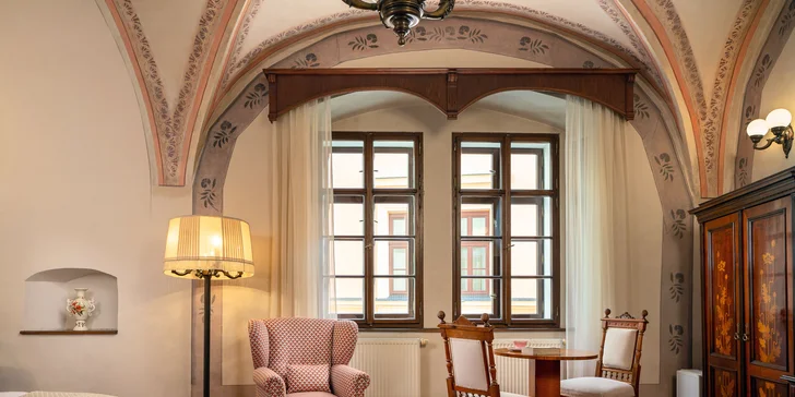 Orloj jako na dlani: pobyt ve 4* hotelu na Staroměstském náměstí se snídaní