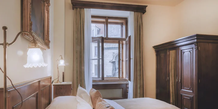 Orloj jako na dlani: pobyt ve 4* hotelu na Staroměstském náměstí se snídaní