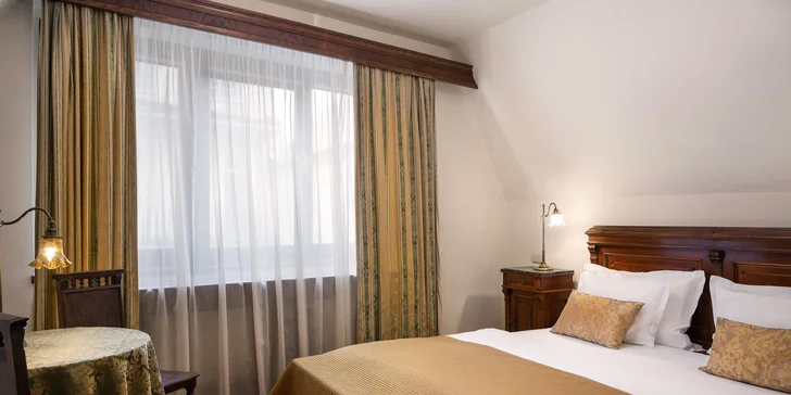 Orloj jako na dlani: pobyt ve 4* hotelu na Staroměstském náměstí se snídaní