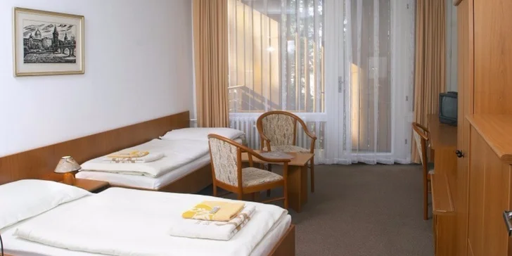 Pobyt v hotelu u Máchova jezera s polopenzí a bazénem