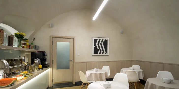 Poznejte krásy Prahy: pobyt ve 4* hotelu v centru se snídaní