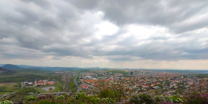 Poznávací zájezd na Mostecko a Žatecko: doprava a 1 noc v hotelu se snídaní