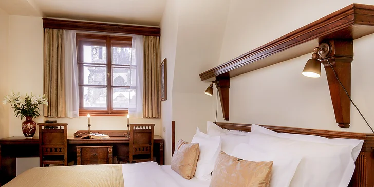Orloj jako na dlani: pobyt ve 4* hotelu na Staroměstském náměstí se snídaní