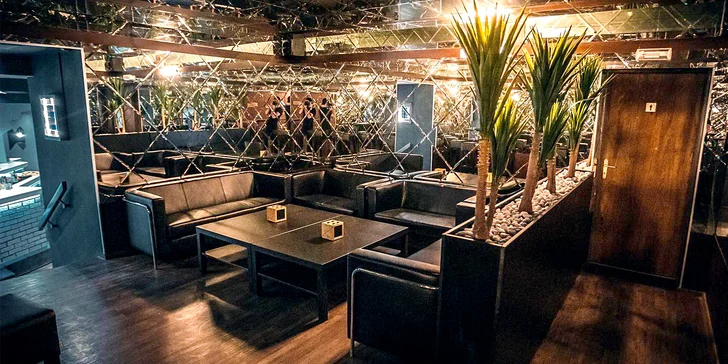 Plzeňský podnik The lounge na náměstí Republiky láká na příjemně strávený čas. 