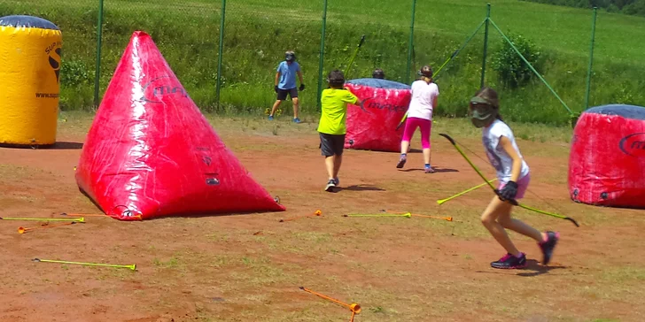 Archery game: adrenalinová hra s lukem a šípy pro 1, 6 nebo 10 hráčů