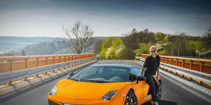 Pekelně rychlá jízda v legendárním Lamborghini Gallardo: 15–30 minut včetně paliva