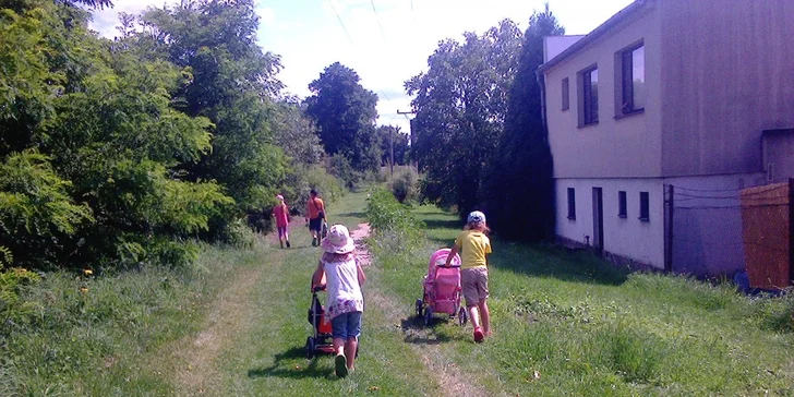 Lesní mateřská škola bigbabiesclub.cz - služby školky a dětského koutku