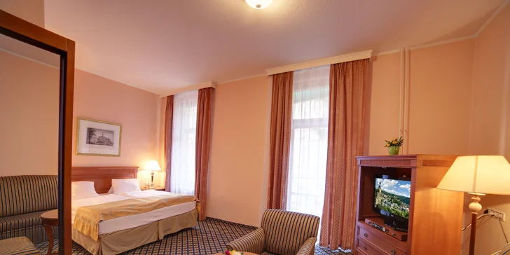 Odpočinek v Karlových Varech: lázeňský hotel s plnou penzí a procedurami