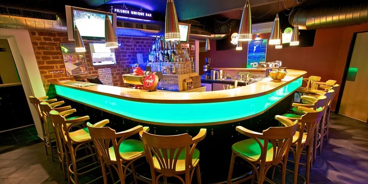 Dva obrovské hovězí PUB burgry s hranolkami