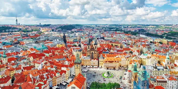 Pobyt přímo v centru dění: 4* hotel na Václavském nám. se snídaní, okružní jízdou i grilováním