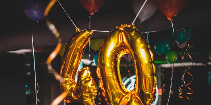 Pronájem VIP místnosti v karaoke baru vč. nápojů a 100 kreditů do jukeboxu