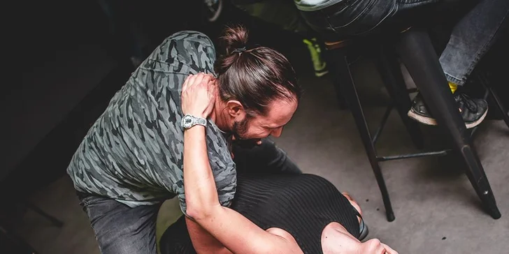Pronájem VIP místnosti v karaoke baru vč. nápojů a 100 kreditů do jukeboxu