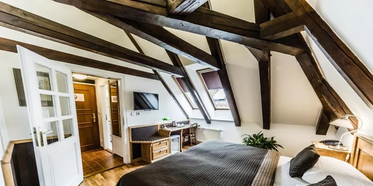Až 8 dní v centru Prahy: 4* hotel u Vltavy, bohaté snídaně a památky