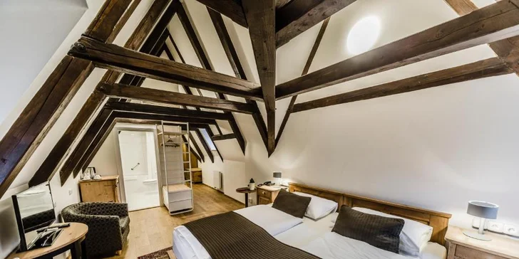 Až 8 dní v centru Prahy: 4* hotel u Vltavy, bohaté snídaně a památky