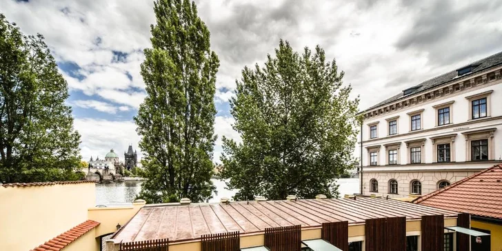 Až 8 dní v centru Prahy: 4* hotel u Vltavy, bohaté snídaně a památky