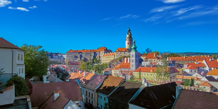 Pohádkový pobyt v Českém Krumlově: malebný penzion na náměstí a snídaně i sleva do restaurace