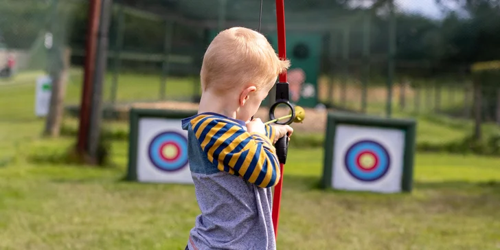 Archery game: akční "paintball" s lukem a šípy pro 1, 6 nebo 10 hráčů
