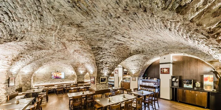 Až 8 dní v centru Prahy: 4* hotel u Vltavy, bohaté snídaně a památky
