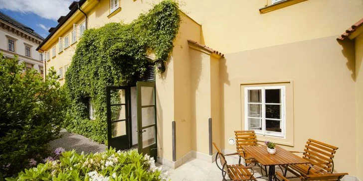 Až 8 dní v centru Prahy: 4* hotel u Vltavy, bohaté snídaně a památky