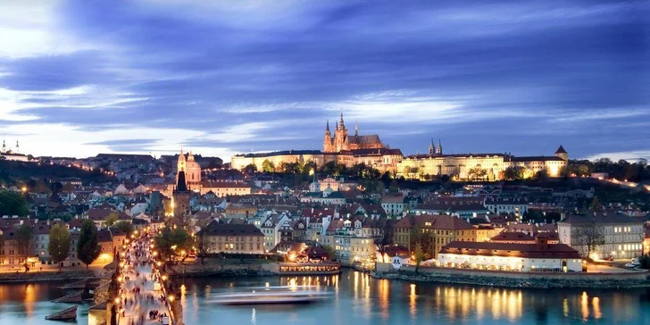 Až 8 dní v centru Prahy: 4* hotel u Vltavy, bohaté snídaně a památky