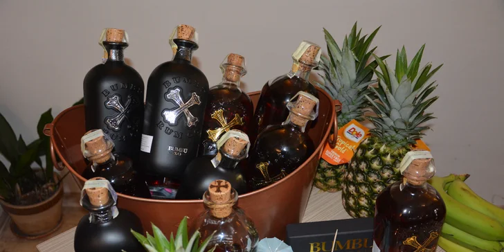 Nevšední zážitek: flambovaný ananas nebo banán a k tomu káva Tonino Lamborghini