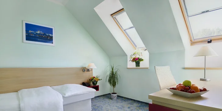 Příjemný pobyt ve 4* hotelu Michael: klidná část Prahy, snídaně a výlety