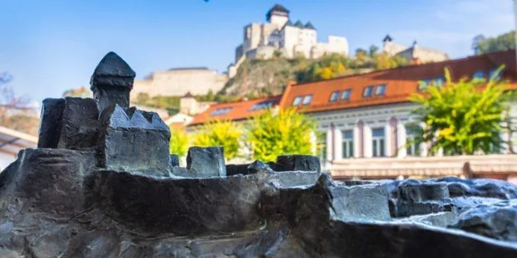 Do Trenčína a za Čachtickou paní: jednodenní výlet busem, termín v týdnu i o víkendu