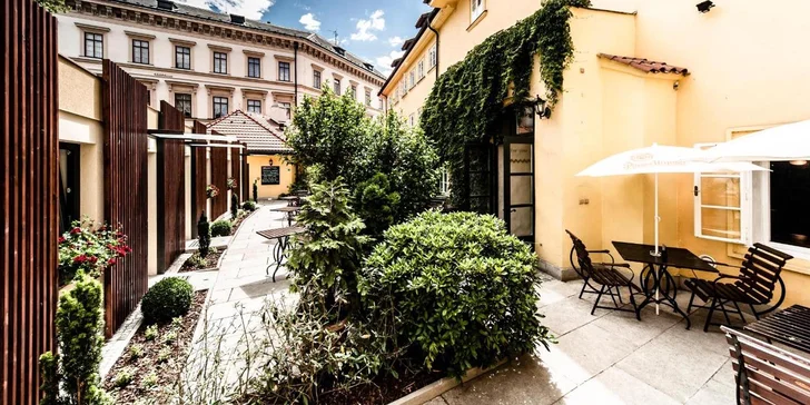 Až 8 dní v centru Prahy: 4* hotel u Vltavy, bohaté snídaně a památky