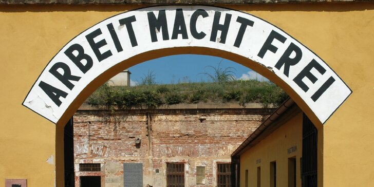 Exkurze do koncentračního tábora Terezín vč. vstupu, prohlídky a dopravy