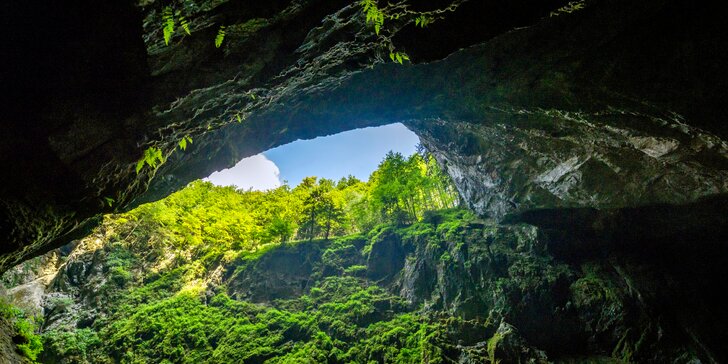 Celodenní výlet do Moravského krasu: prohlídka Macochy i Punkevních jeskyní a plavba po Punkvě
