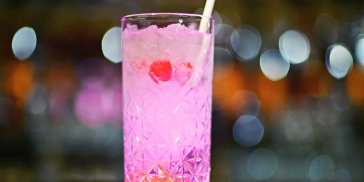 Drinky a drobné občerstvení pro 1 nebo 2 osoby v luxusní restauraci 5* Grand Hotelu Bohemia