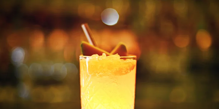 Drinky a drobné občerstvení pro 1 nebo 2 osoby v luxusní restauraci 5* Grand Hotelu Bohemia