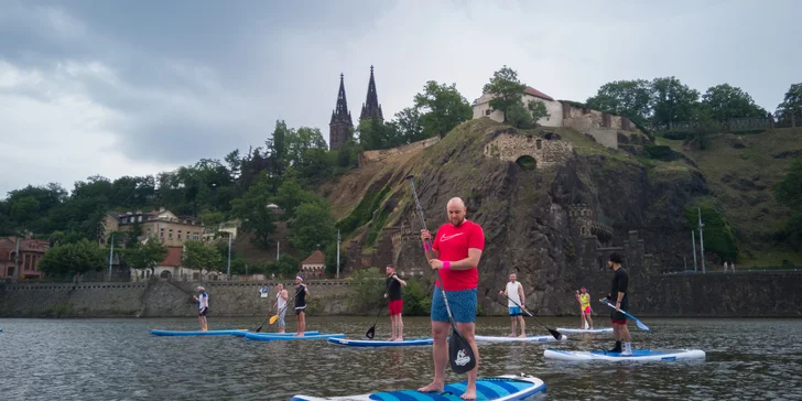 Skupinový kurz paddleboardingu pro začátečníky: vstup pro 1 až 4 osoby