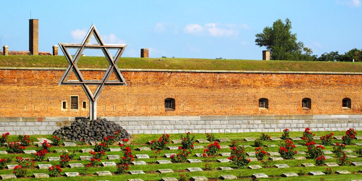 Exkurze do koncentračního tábora Terezín vč. vstupu, prohlídky a dopravy