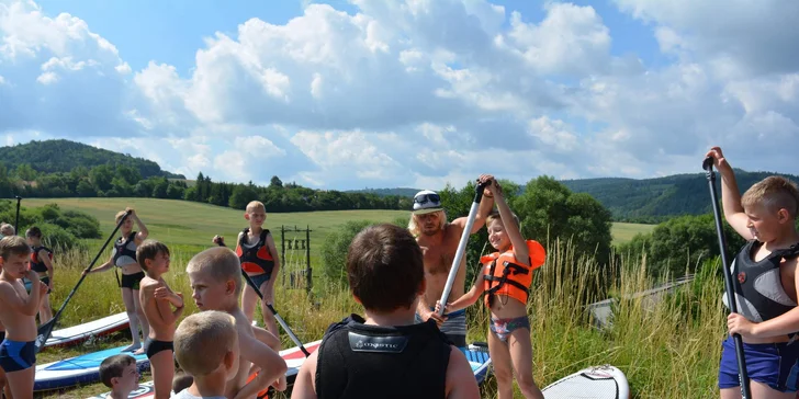 Skupinový kurz paddleboardingu pro začátečníky: vstup pro 1 až 4 osoby