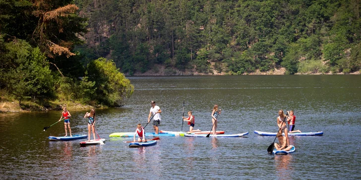 Skupinový kurz paddleboardingu pro začátečníky: vstup pro 1 až 4 osoby