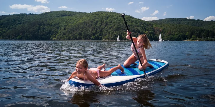 Skupinový kurz paddleboardingu pro začátečníky: vstup pro 1 až 4 osoby