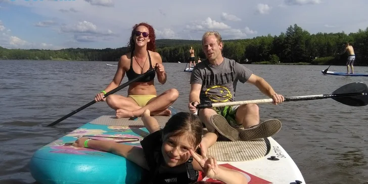 Skupinový kurz paddleboardingu pro začátečníky: vstup pro 1 až 4 osoby
