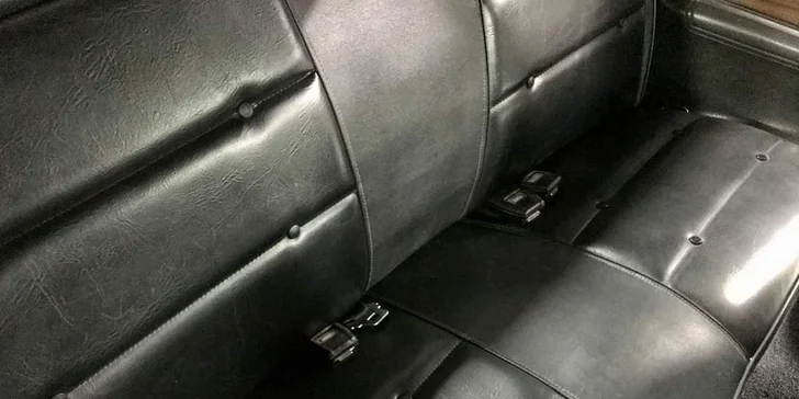 Superjízda v raritní americké klasice: nablýskaný Dodge Charger z roku 1973