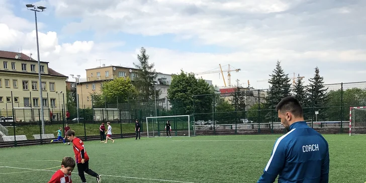 Profesionální individuální fotbalový trénink pro děti: 1–10 60minutových tréninků