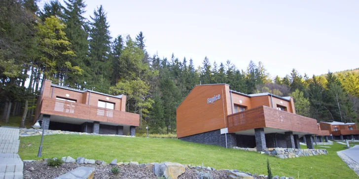 Beskydy pro 5 osob: 4* apartmánové domy resortu Čeladenka, bazén, wellness, bobová dráha