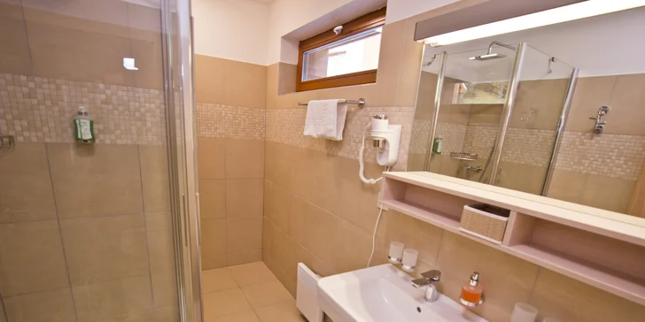 Beskydy pro 5 osob: 4* apartmánové domy resortu Čeladenka, bazén, wellness, bobová dráha