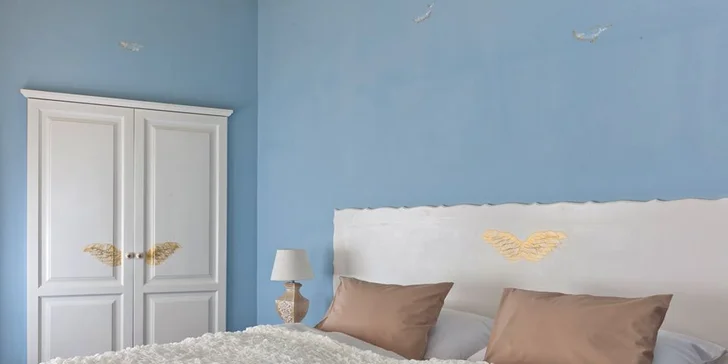 Romantický pobyt v srdci Prahy: elegantní apartmán se snídaní a kreditem na večeři