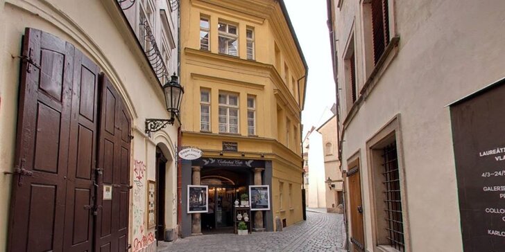 Romantický pobyt v srdci Prahy: elegantní ubytování se snídaní i kreditem na večeři