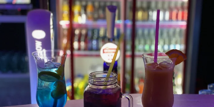 1 hod. bowlingu až pro 8 hráčů a 4 alkoholické drinky podle výběru